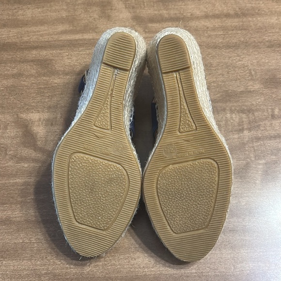 Kanna Ania Navy Blue Spain Suede Espadrille Sandals Size UK 35, US 5
G - Picture 8 of 17